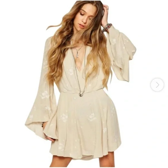 green emerald velvet dress Free People Jasmine Floral Embroidered Tunic Dress – White Chocolate Couture main image 0